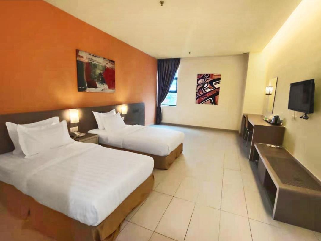 Kluang Riverview Hotel Exterior foto